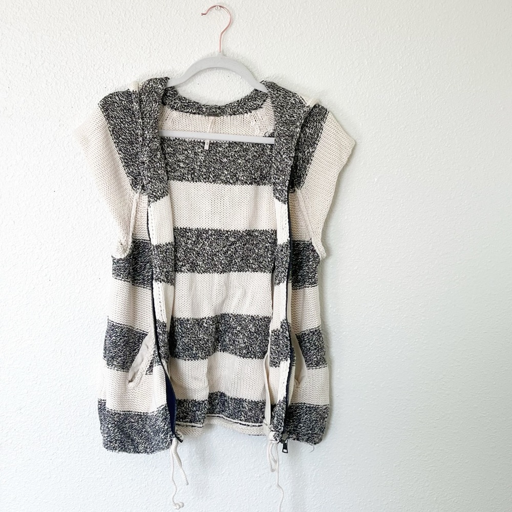 Free People Regatta Striped Hooded Zip Front Sweater Sleeveless Medium - Picture 3 of 12